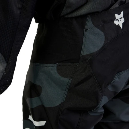 SPODNIE FOX 180 BNKR BLACK CAMO