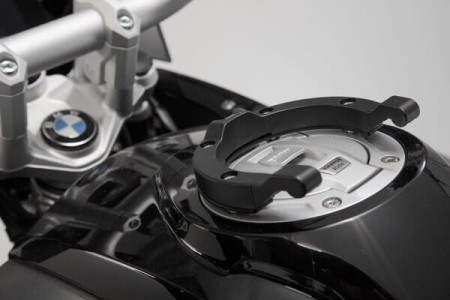 UCHWYT MOCUJĄCY TANKRING ION SW-MOTECH BMW R 1300 GS (23-) BLACK