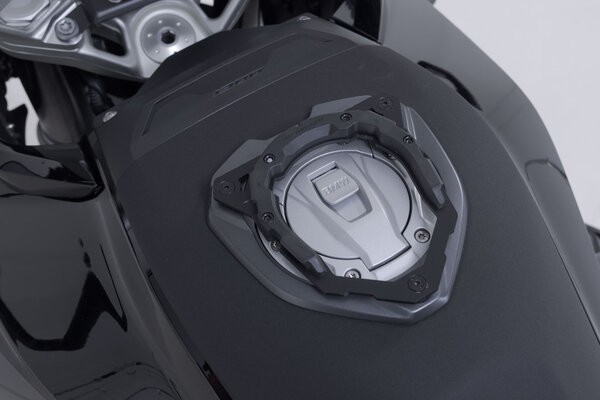 UCHWYT MOCUJĄCY TANKRING PRO SW-MOTECH BMW R 1300 R / R 1300 RS (25-) BLACK